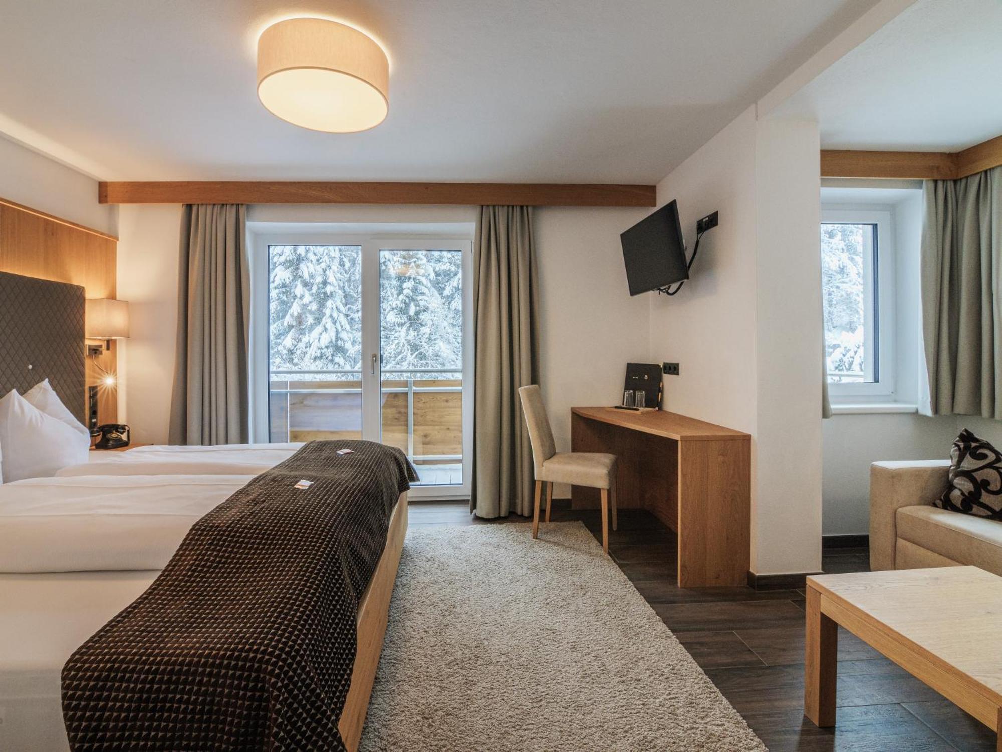 Hotel Victoria - Adults Only Герлос Екстериор снимка