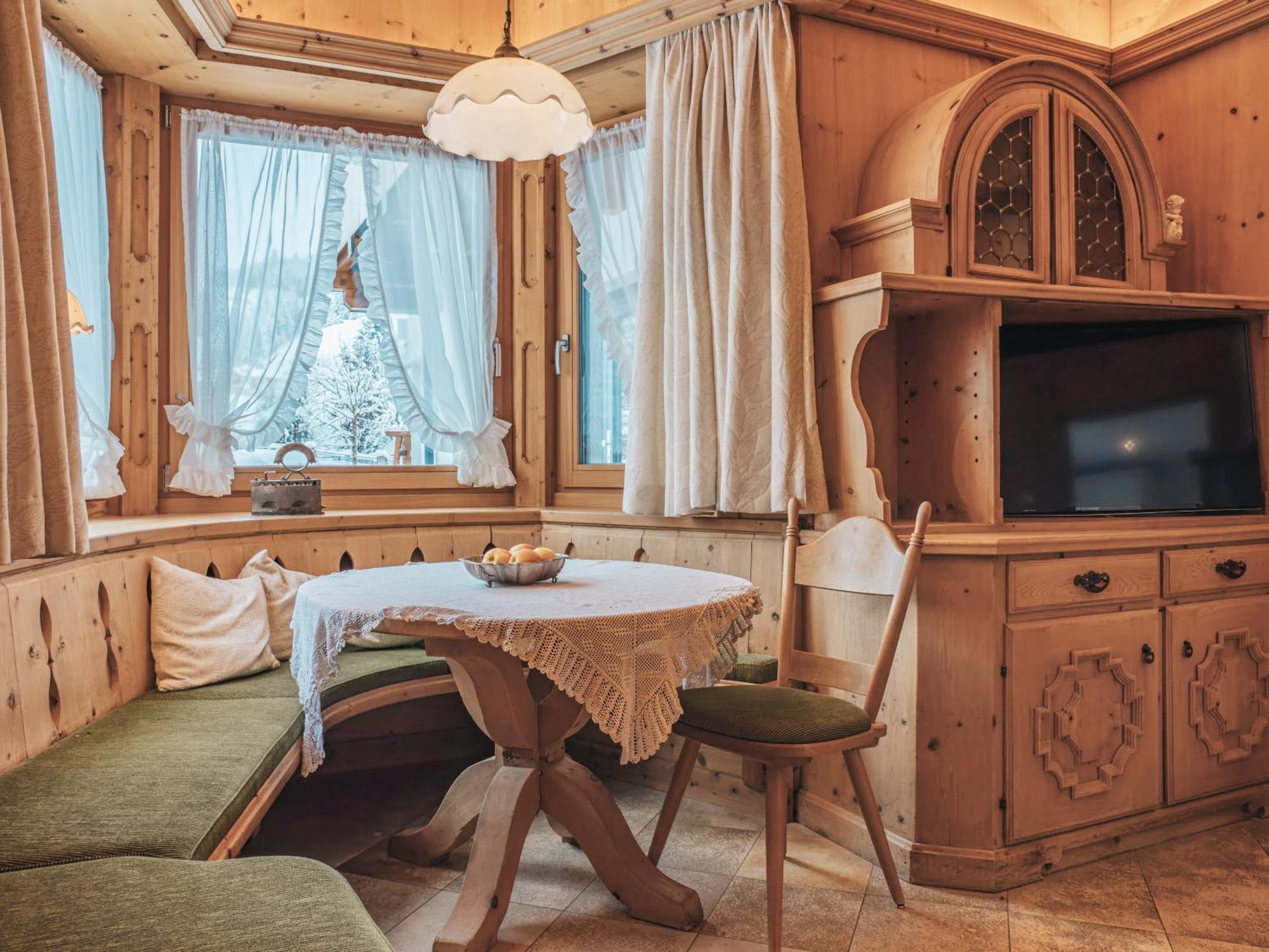 Hotel Victoria - Adults Only Герлос Екстериор снимка